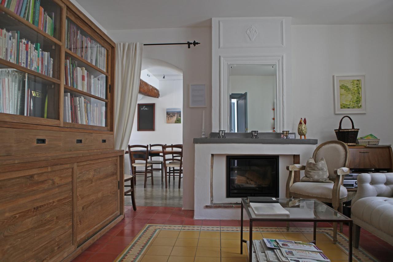 Villa Velleron Eksteriør billede